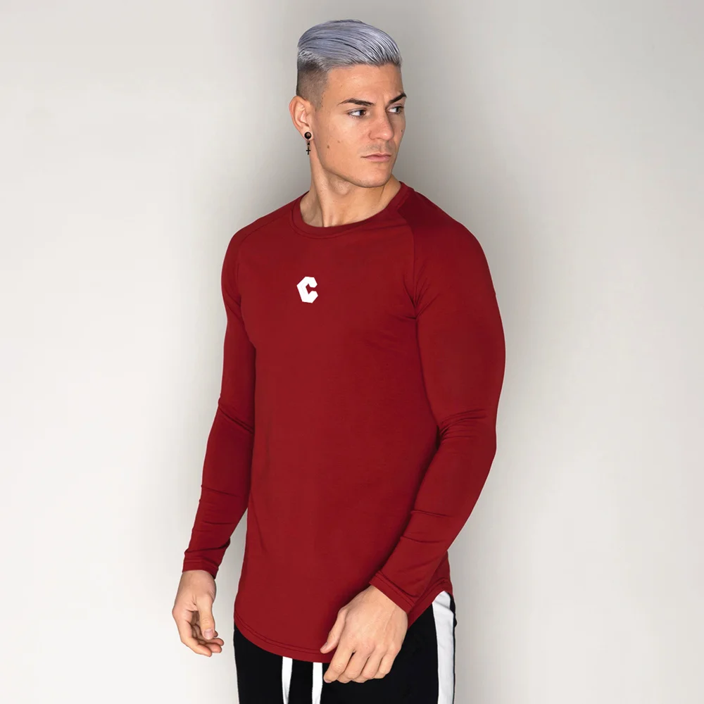 Повседневная хлопковая футболка мужская спортивная для фитнеса с длинным