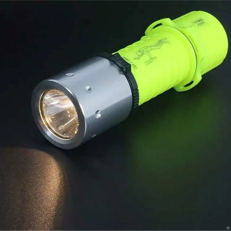 

T6 diving scuba flashlight underwater 15m 18650x1 AAAx3 battery 3 switch modes 1200lumens yellow light torch dive flash light