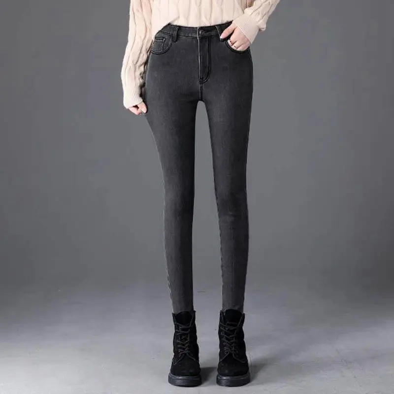 Женские джинсы с флисовой подкладкой облегающие утепленные брюки-карандаш