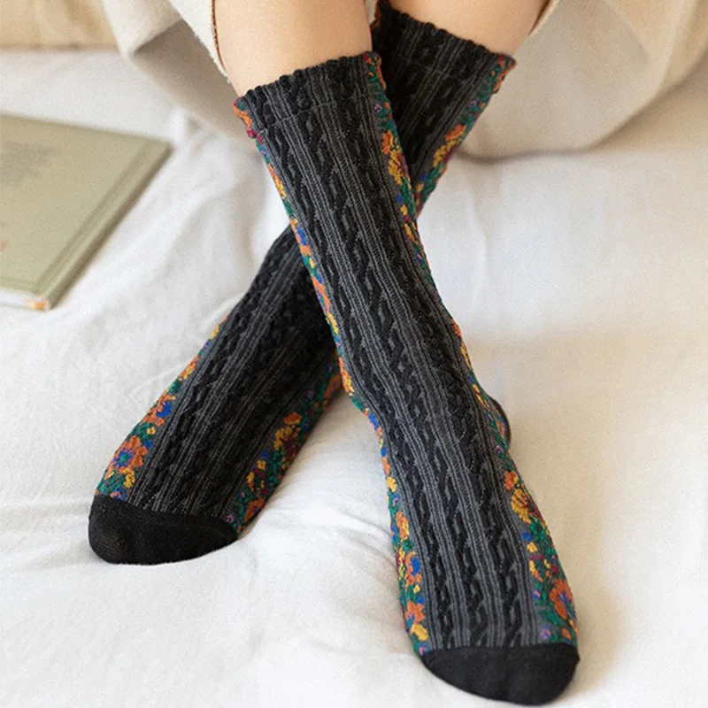 

Kawaii Lace Flower Women Socks Cotton Solid Color Black White Striped Harajuku Fashion Soft Funny Daisy Girls Bubble Sockings