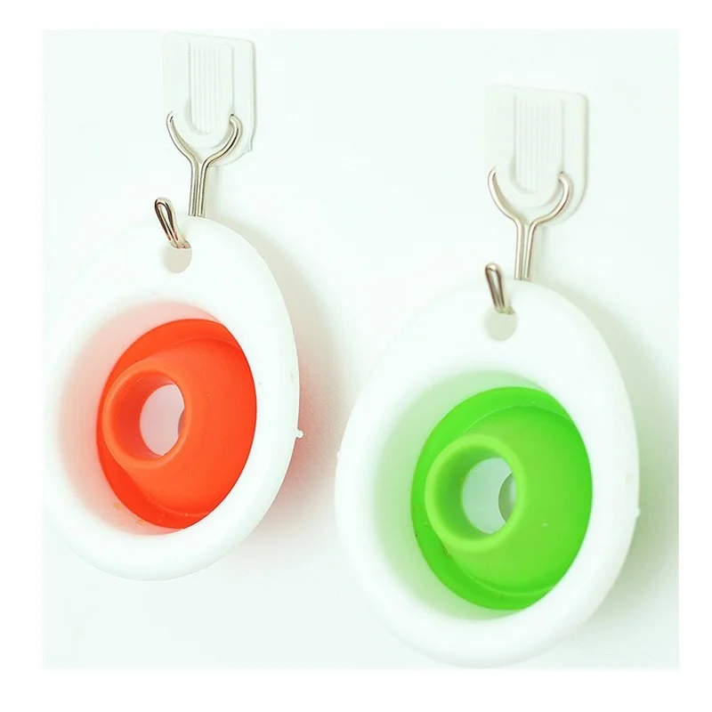 

High Quality 1PC Folding Portable Reusable Silicone Hot Sale Funnel Mini Telescopic Random Color Kitchen Accessories