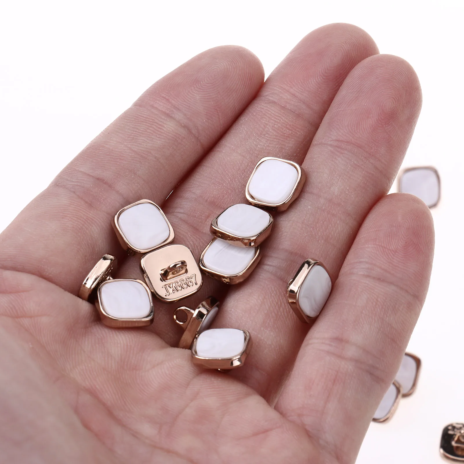 

20Pcs Cardigan Sweater Fasteners Fashion Sewing Metal Buckles Party Suit Shirt Decor Buttons Crafts DIY Decorative Shank Botones