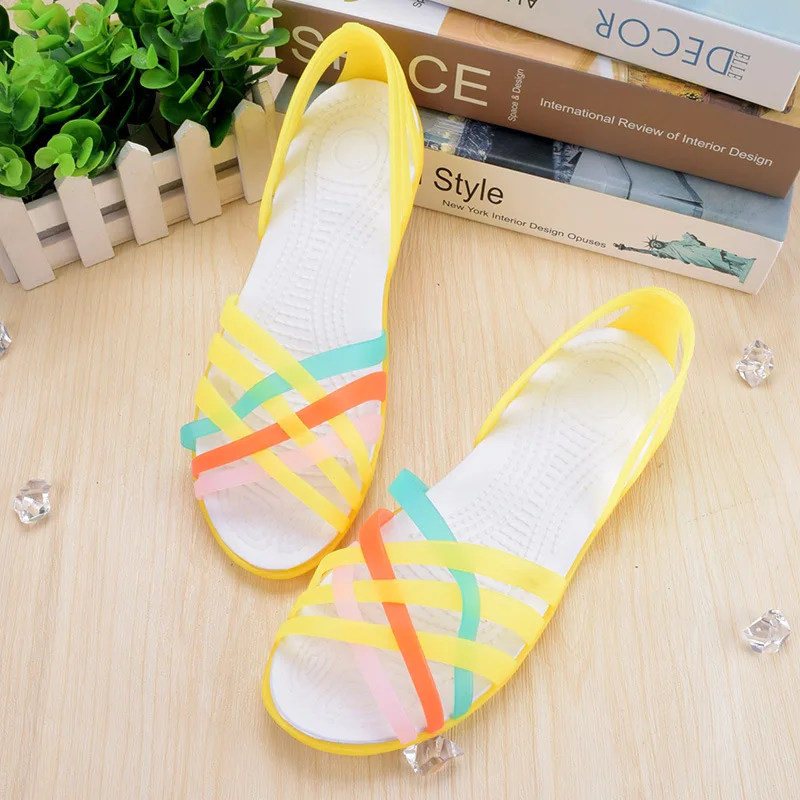 2020 г. летняя новая модная обувь на плоской подошве с отверстиями Женская пляжная