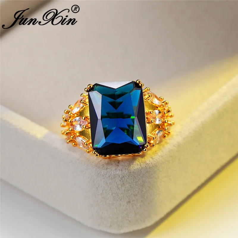 Винтажное прямоугольное кольцо с королевским синим камнем желтое золото