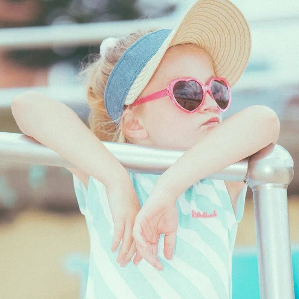 

Heart Shape Sunglasses For Girls Boys Lovely Trendy Streetwear Kids Sun Glasses Baby Cute Simple Goggle UV400 High Quality