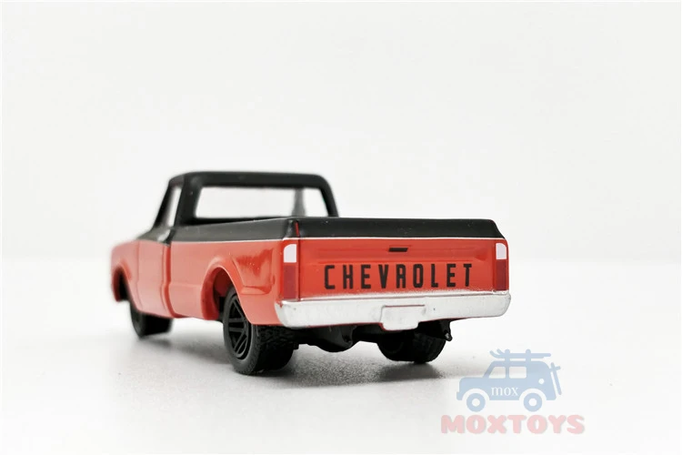 

Greenlight 1:64 1968 Chevrolet C10 Pickup Truck Diecast Model Car Loose