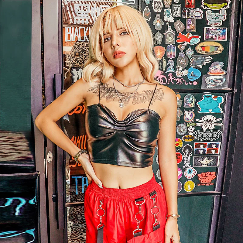 Оставайтесь аккуратными сексуальные черные из искусственной кожи с рюшами на