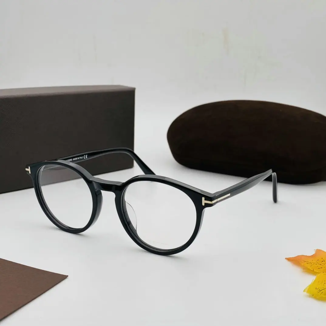 

Eyewear & Accessories