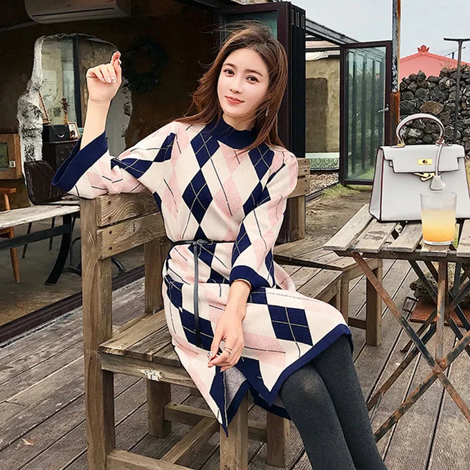 Женское вязаное платье-свитер средней длины элегантное винтажное платье в