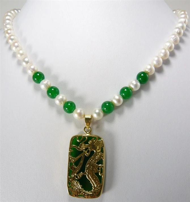 

new design Beautiful white pearl & green Jade & dragon pendant Necklace good