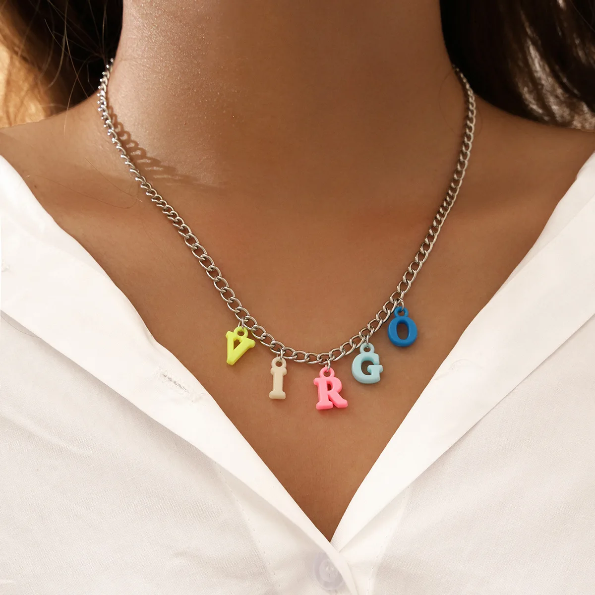 

Wgoud 2021 New Colorful Acrylic Letter Pendant Necklace Fashion Charm Queen Angel Honey Initial Collar Choker For Women Gift