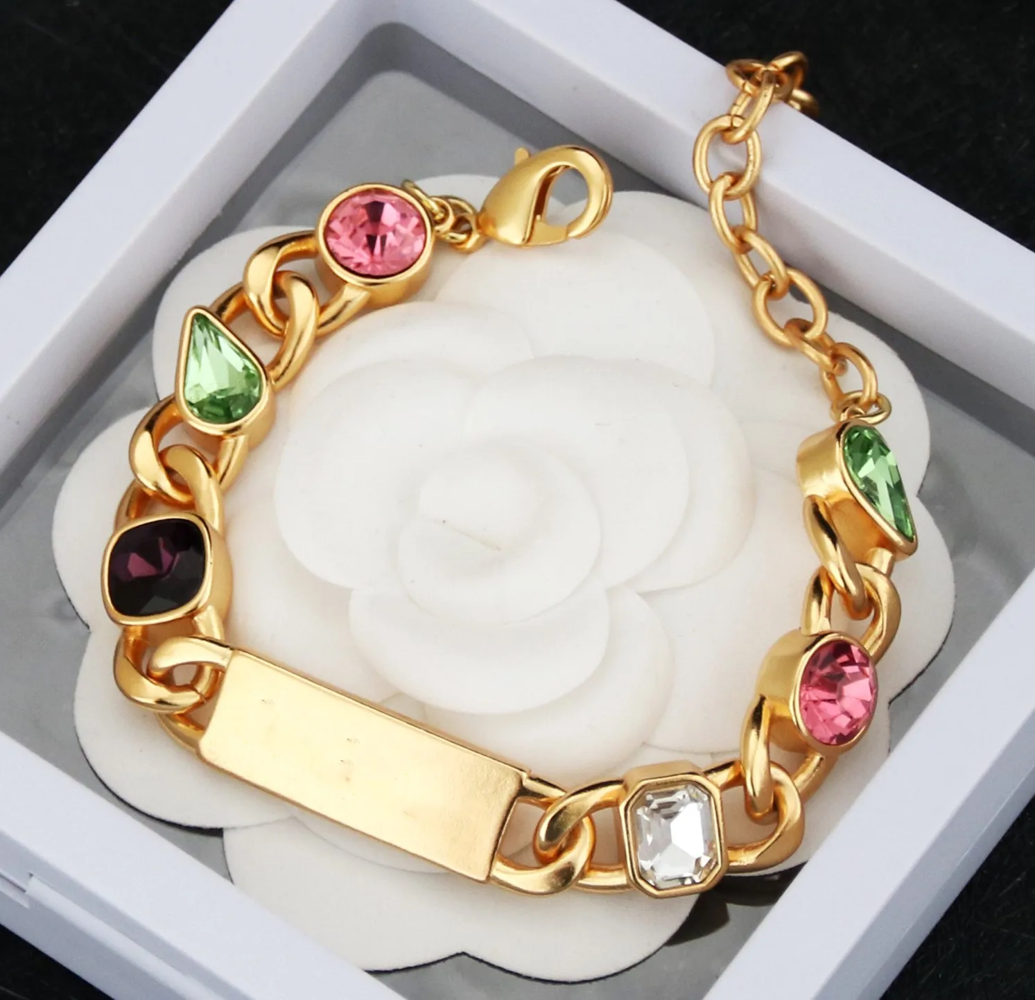 

High-Quality,Famous Brand Style Bracelet.,More Pictures Please Contact The Shopper