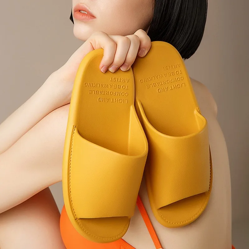 

2021 Luxury brand Slides Men Shoes Slippers Indoor House slippers Graffiti Casual Beach Slipper EVA Quality Letter Shoes