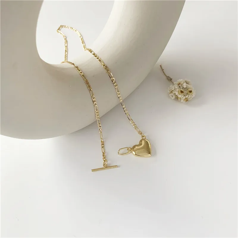 

Sweet Love Pendant Statement Necklace Metal Simple Necklace for Women