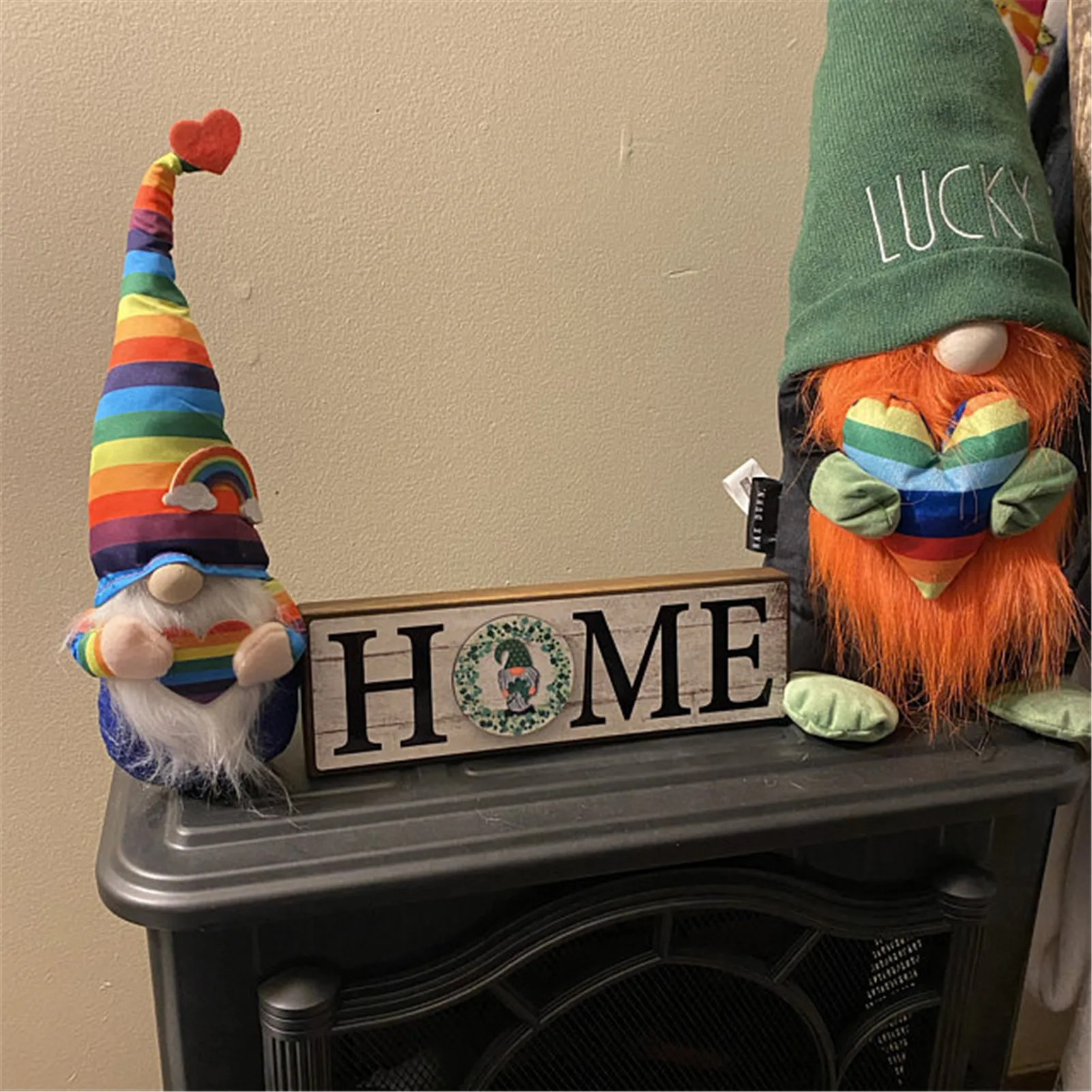 

Decor Garden Home Gnome Wooden Signs Decorative with 12 Interchangeable Rounds Tabletop Decor Family Housewarming Gift