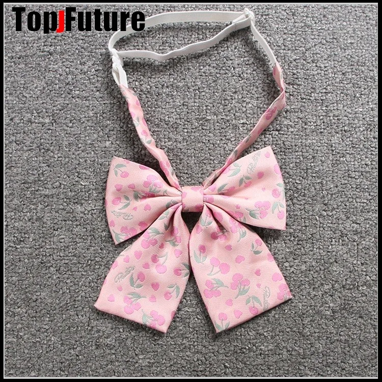 Японская школьная коллежская униформа в стиле JK: бабочка, воротничок, цветок вишни.