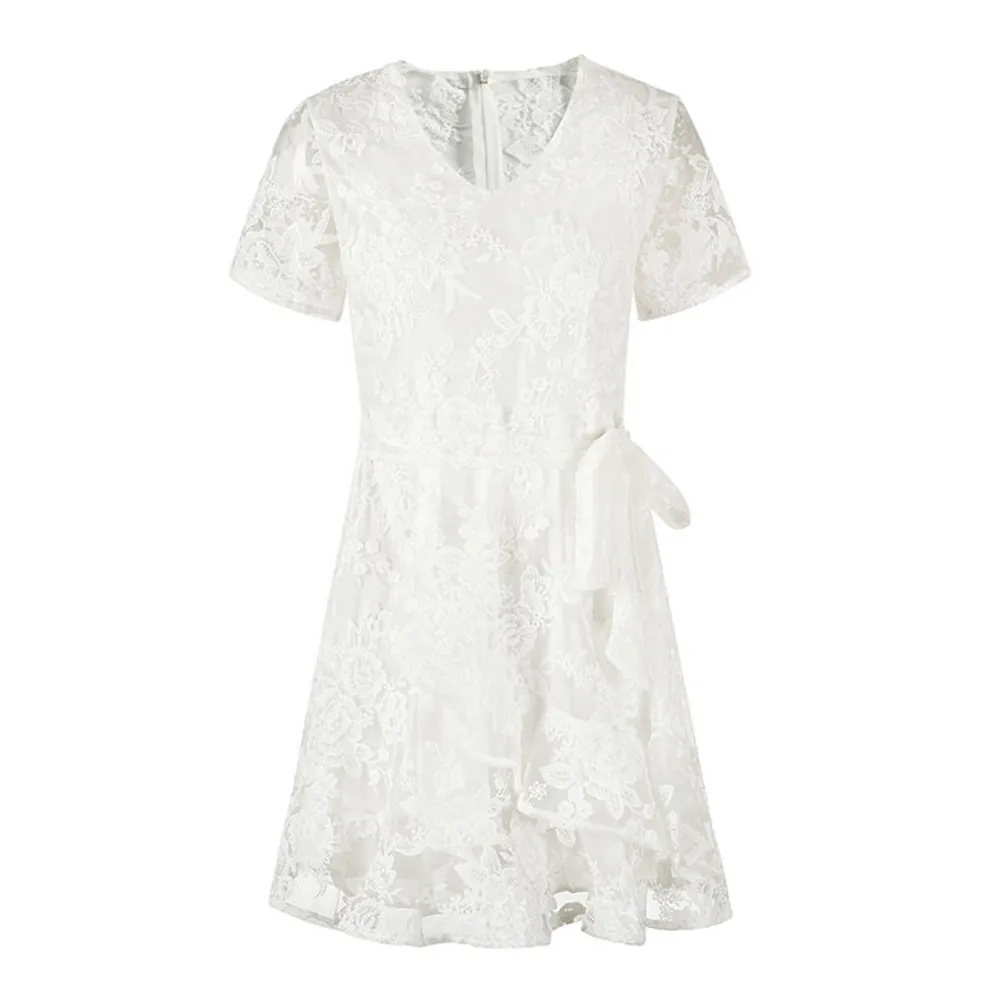 Стильное барное вечернее женское винтажное белое вышитое облегающее платье с