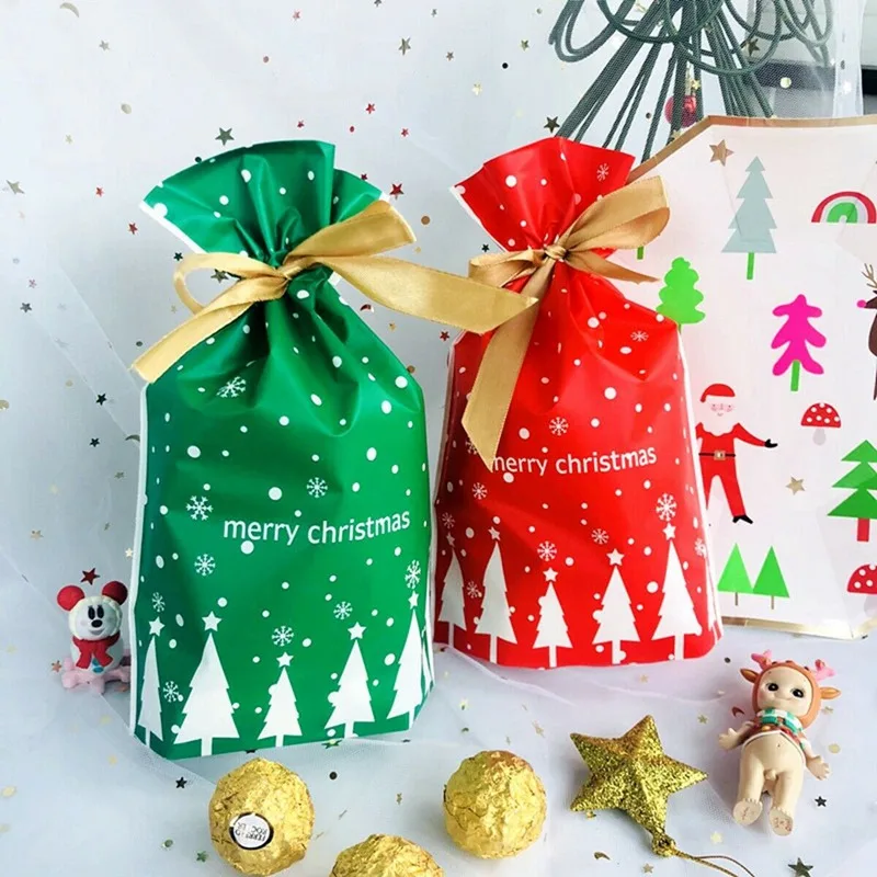 Подарочные пакеты с надписью &quotMerry Christmas&quot &quotСанта Клаус&quot &quotконфеты елками&quot