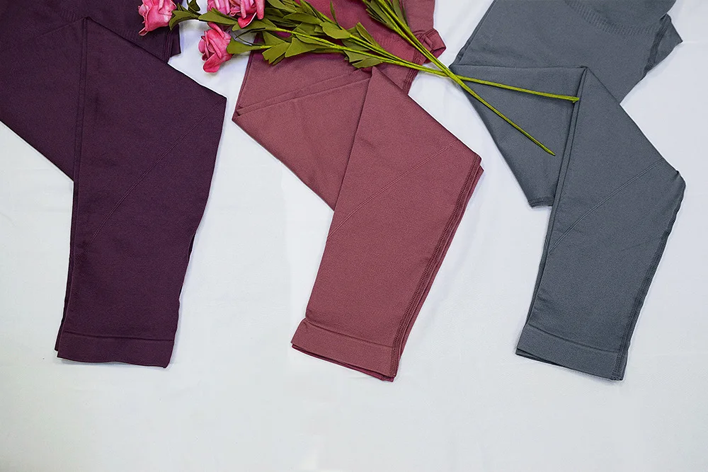 

Quality Women Sports Sexy Top and Leggings Gym Wear Autumn Winter Suit Set 2 pieces Workout Fitness Seamless Clothes New Arrival