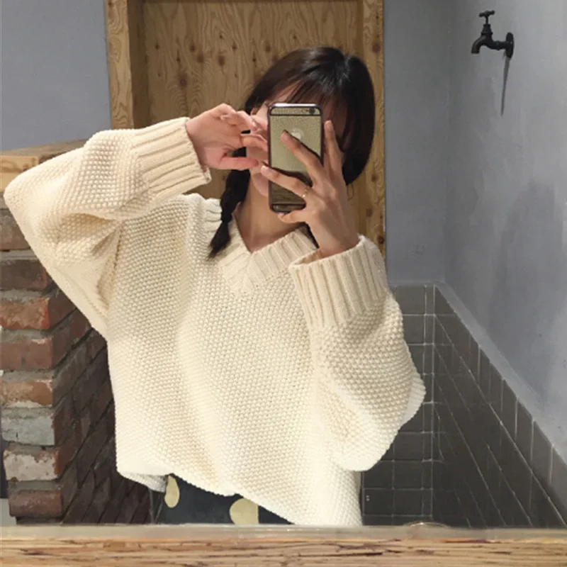 Осень 2020 Новинка Свободный вязаный свитер для девушек с V-образным вырезом и