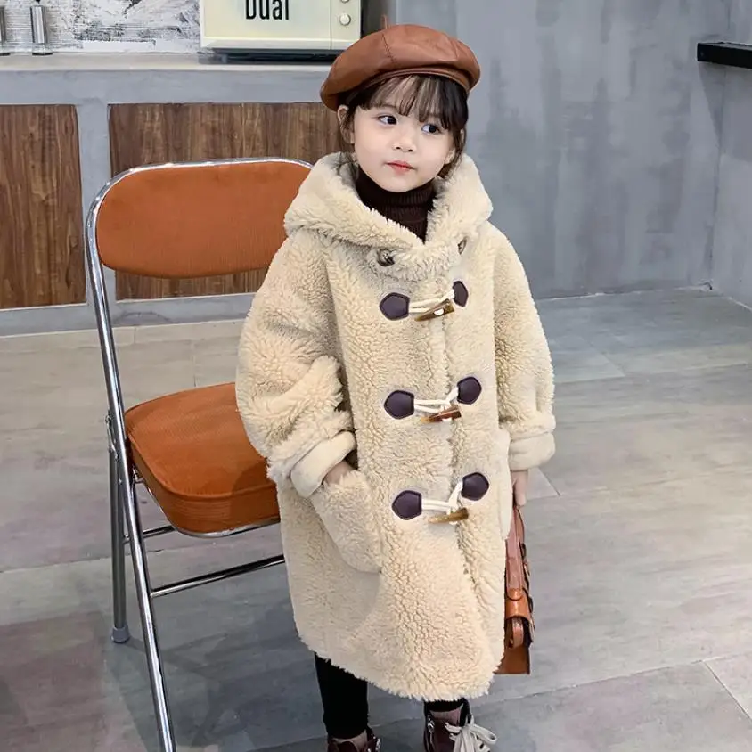 

2021 Winter New Lamb Fur Coat Children Sheep Shearing Warm Outerwear Granules Cashmere Hooded Jacket For Girls Overcoat L1365