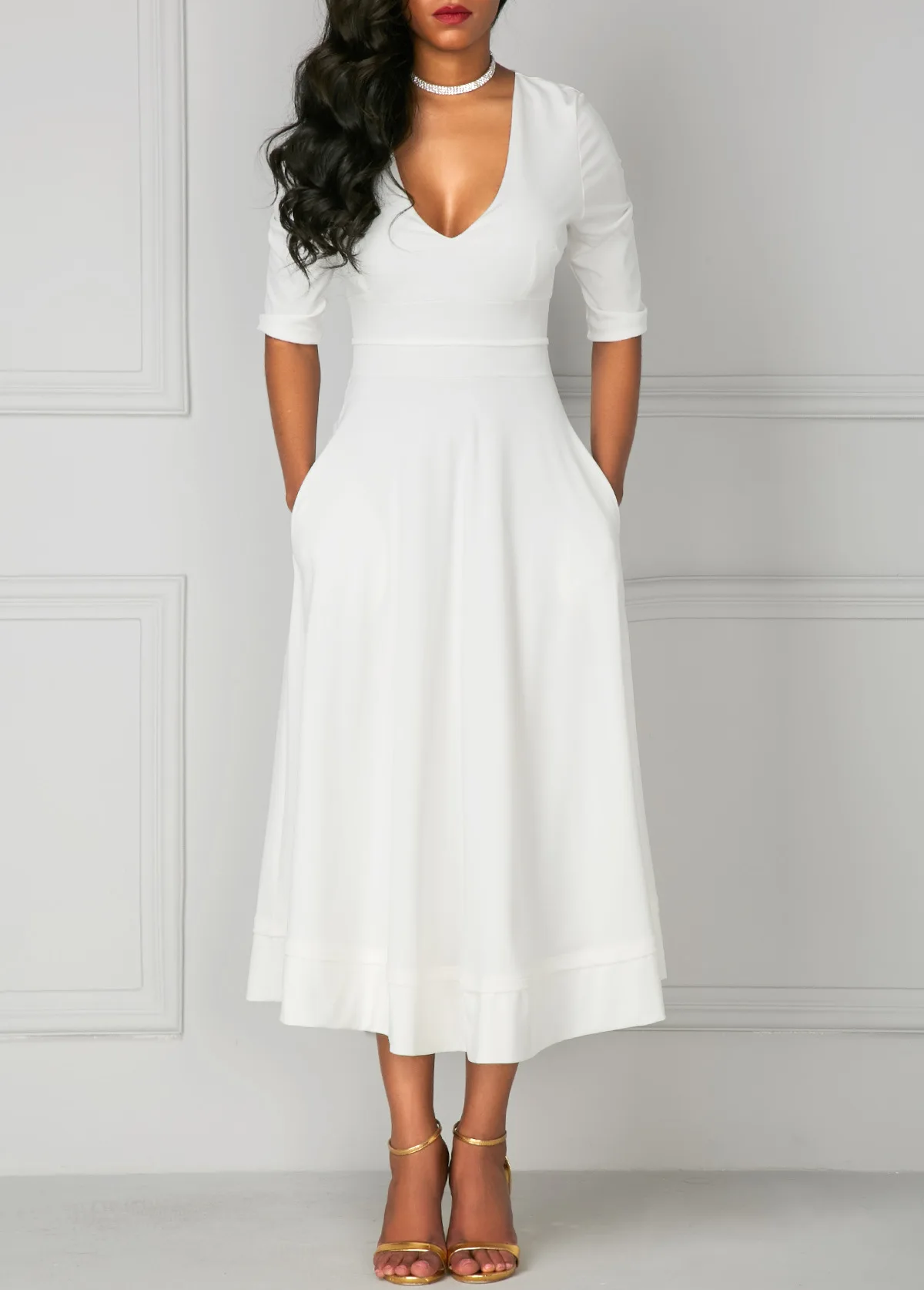 Женское однотонное офисное платье с глубоким V образным вырезом и