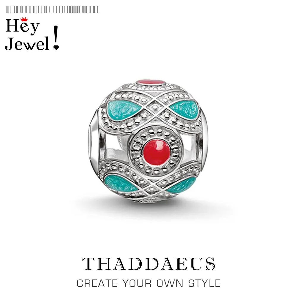 Бусины зеленого и красного цветов для маленьких девочек в этническом стиле