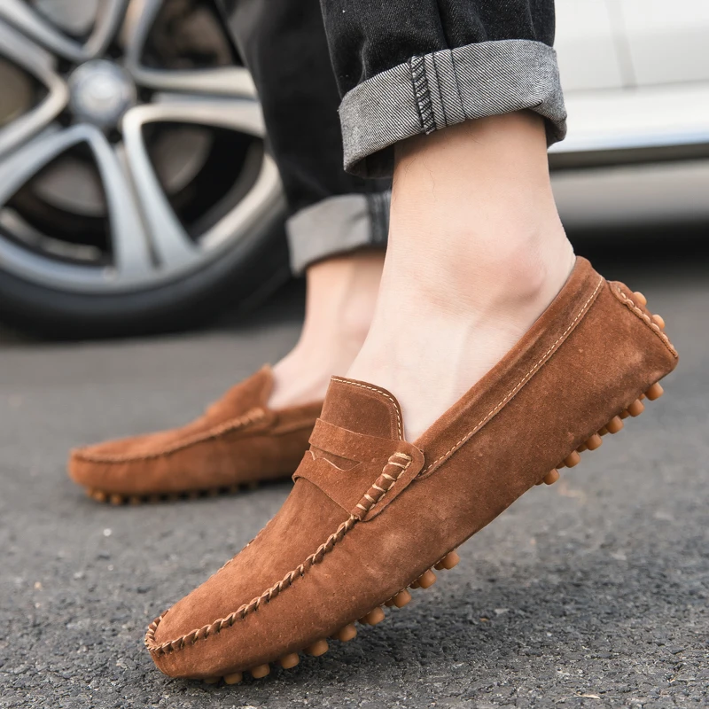 

Men's Leather Loafers Summer Cow Suede Hand Stitched Fashion Flat Loafers Classic Pleated Design Non-Slip Casual Driving Shoes