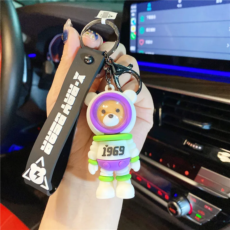 

Creative Cartoon Space Bear Keychain Cute Astronauts Doll Girt Boy Couples Keyring Holder Fine Pendant Bag Car Key Accessories