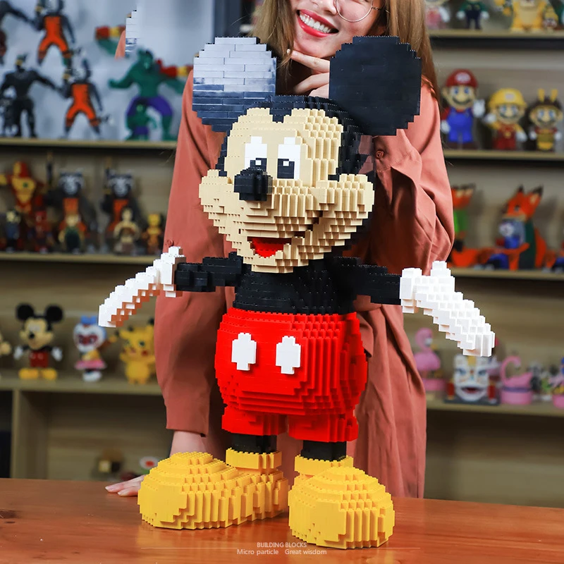 

2500pcs Disney Mickey 67cm High Building Blocks Assemble Educational Toys for Children