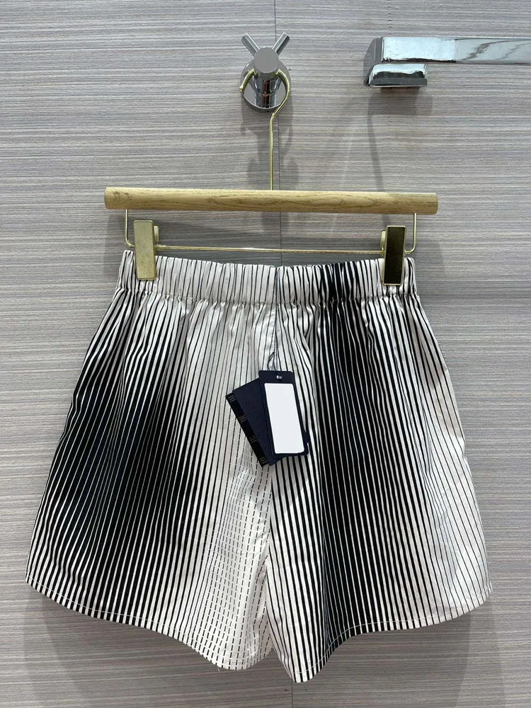 

Spring/Summer 2021 Women's Wear New Casual Style Gradient Striped Shirt+Elastic Shorts Set