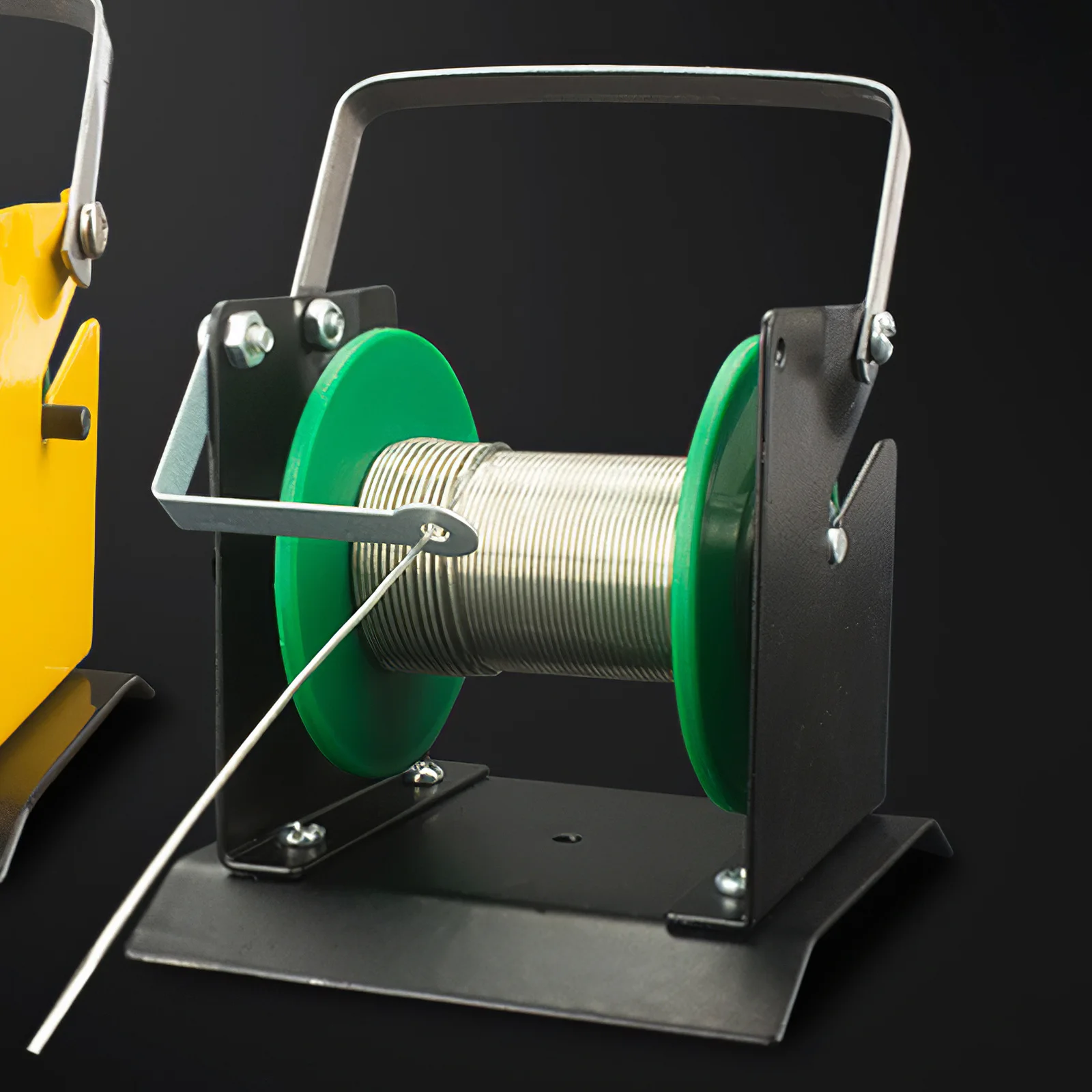 

Портативный полностью стальной регулируемый держатель для катушки с оловянной проволочной рамой черный дозатор для припоя с ручкой Держат...