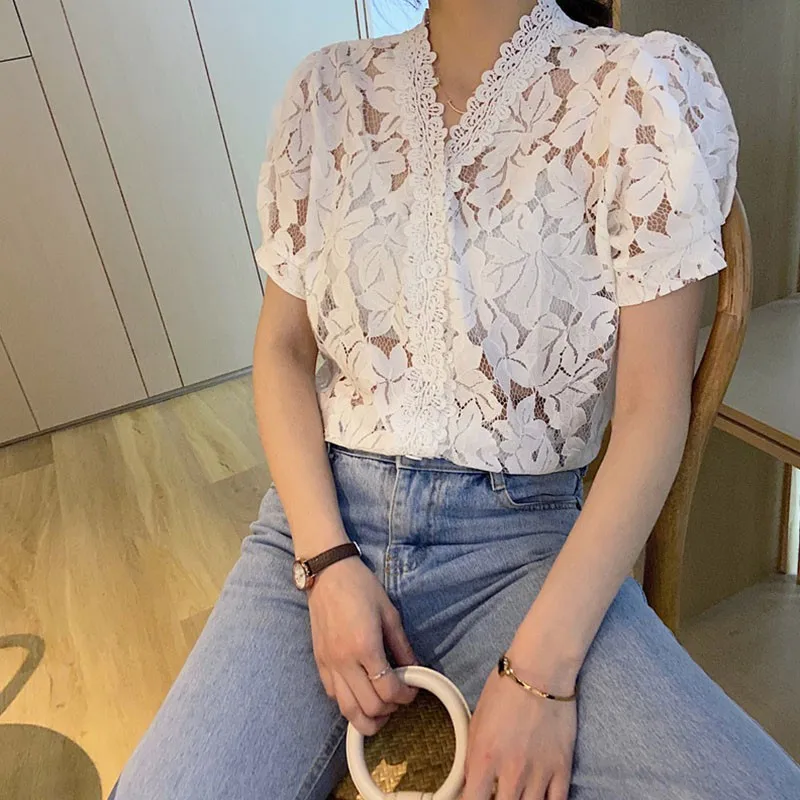 

Blouses & Shirts