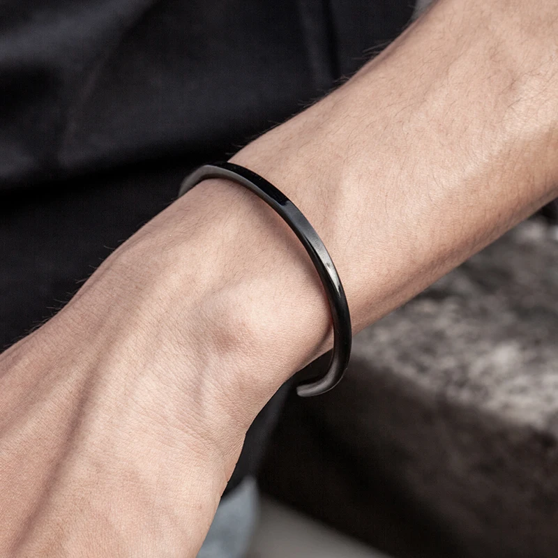 

Unisex European and American stainless steel open bracelet double oblique bracelet Fashion simple side wild cuff bracelet Gifts