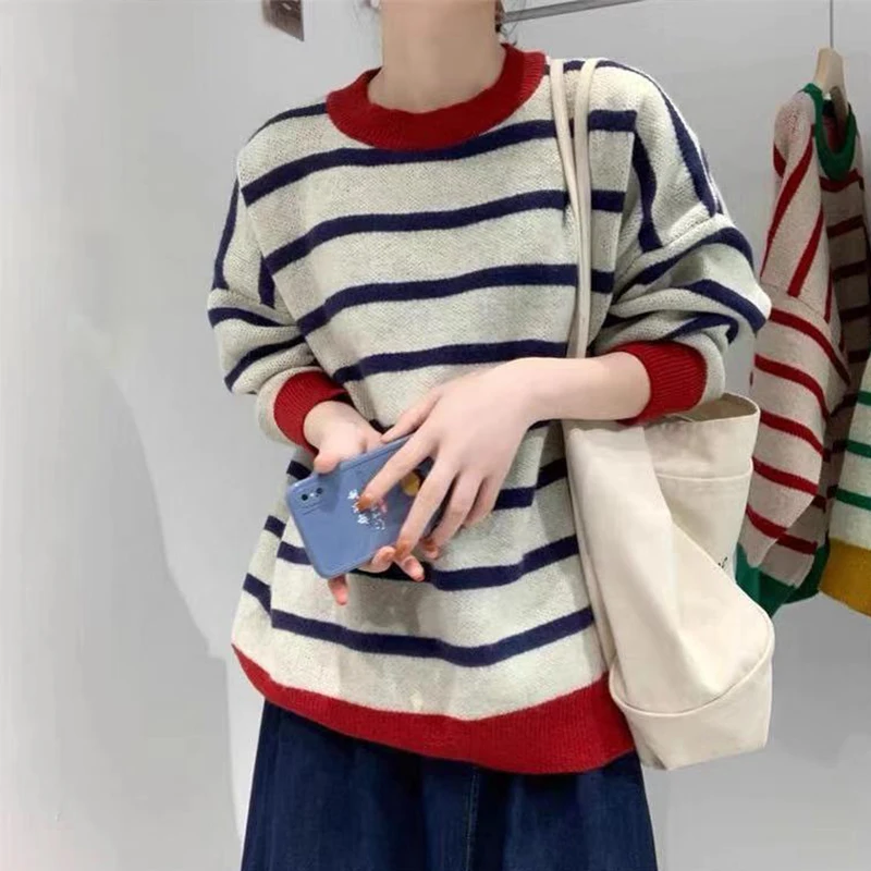 

2021 women's new autumn and winter lazy wind Korean version of the Japanese loose retro western style striped sweater sweater