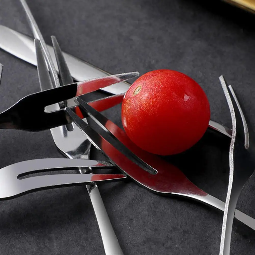 

13.5cm 1 Pieces Steel West Tableware Fruit Fork Sign Small Fork Cake Dessert Fruit Fork Kitchen Accessory