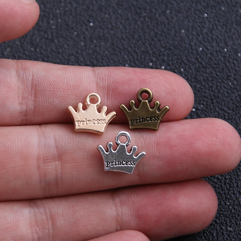 Подвески-талисманы из плиссированного металла 3 цвета 11 х13 мм мини-корона 30 шт. |