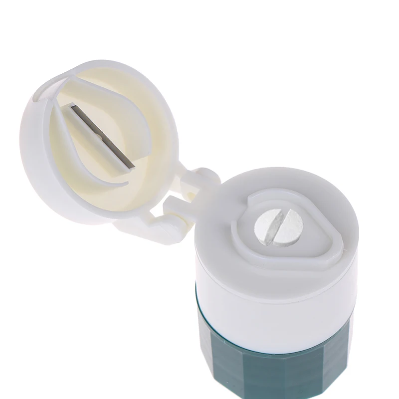 

4 Layer Powder Tablet Grinder Powder Pill Cutter 4 in 1 Portable Medicine Splitter Box Storage Crusher
