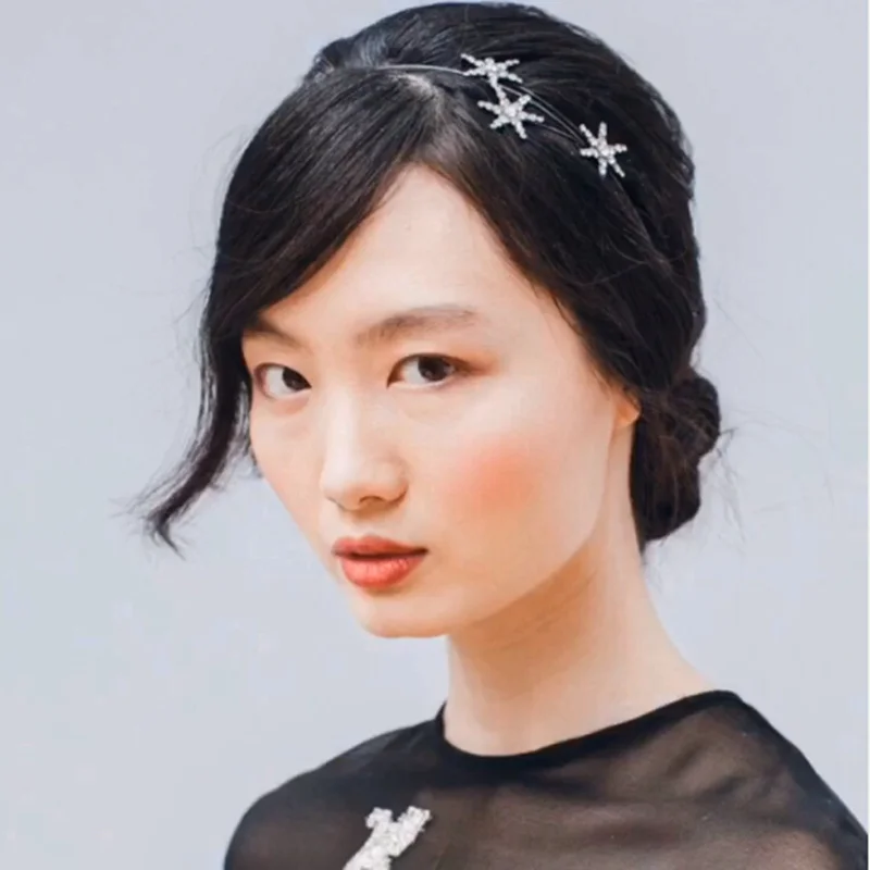 Shiny Rhinestone Tiaras and Crowns for Women Wedding Hair Jewelry Star Bridal Crystal Tiara Crowns Princess Queen Headband Gift