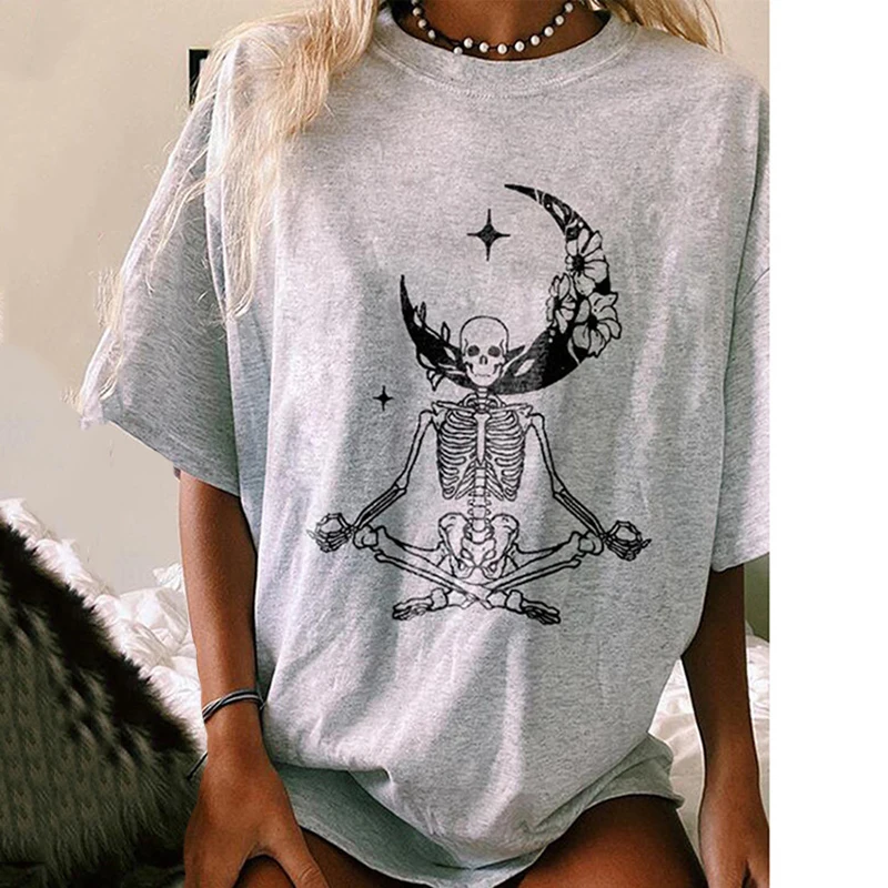 

Футболка в стиле Харадзюку, серая, большого размера, летняя, 2021, винтажная, с черепом, луной, футболка с цветком, повседневная, свободная, с ко...