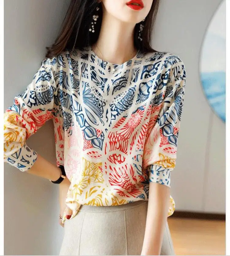 

2021 spring and autumn new women's Korean style printed loose knit top