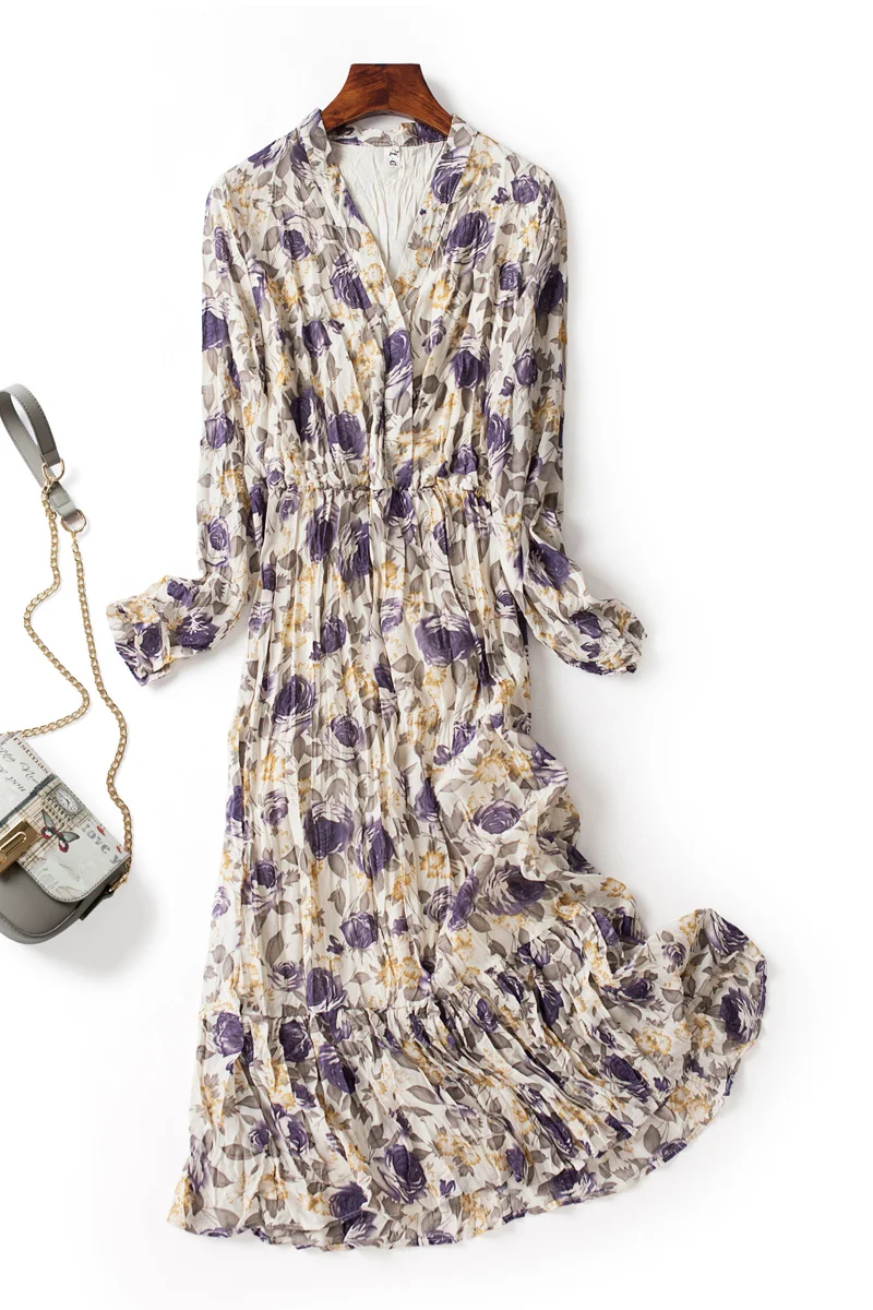 

Dress Design of Gentleness and Temperament