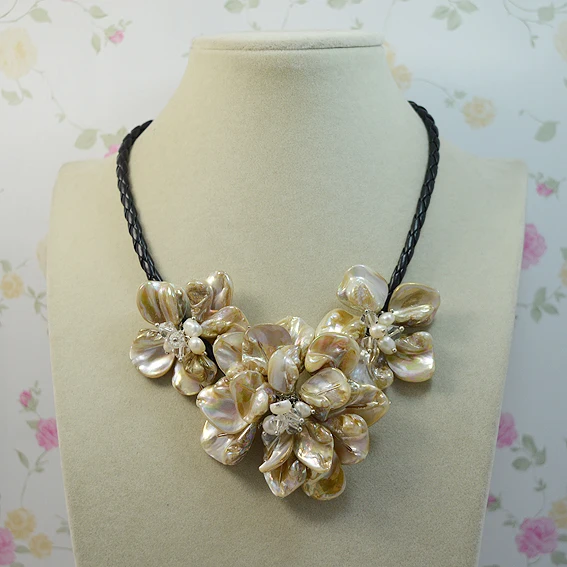 Уникальный дизайн AA цветок кожаный жемчужное ожерелье белый натуральный
