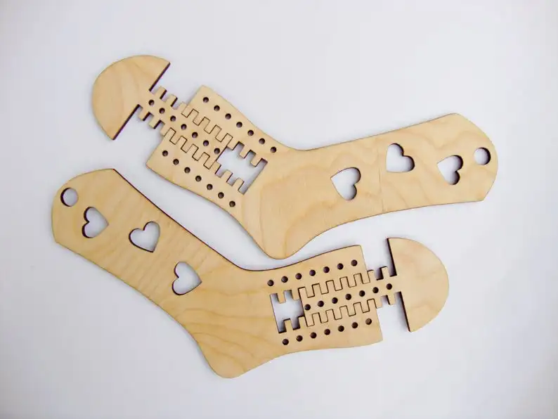 

2 pcs Wooden Sock blockers Knitting Sock forms shapes Blockers Knitting tools gift for beginners