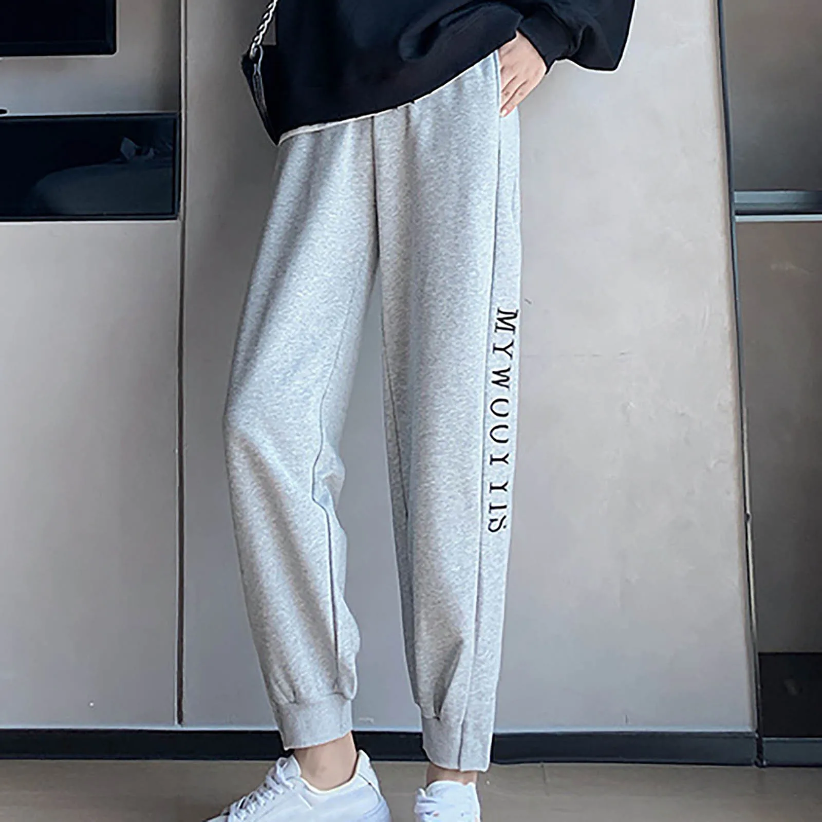 

2021 New Women's Casual Fashion Sports Pants Loose Cropped Trousers Casual Baggy Harem Pants Trendy Casual Pants Loose Pants