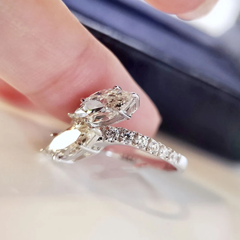 Женское кольцо с бриллиантами массивное элегантное конский глаз шестью