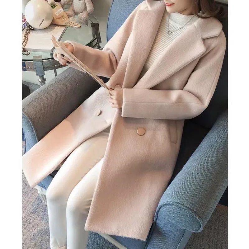 Женское длинное двубортное пальто винтажное розовое из смесовой шерсти с