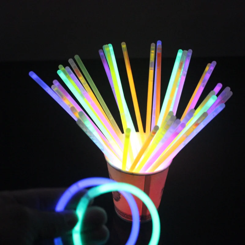 

100 шт. светодиодные светящиеся палочки, свадебная наклейка, идеальные подарки, игрушки с разъемами, можно сделать браслеты, ожерелья, флуоре...