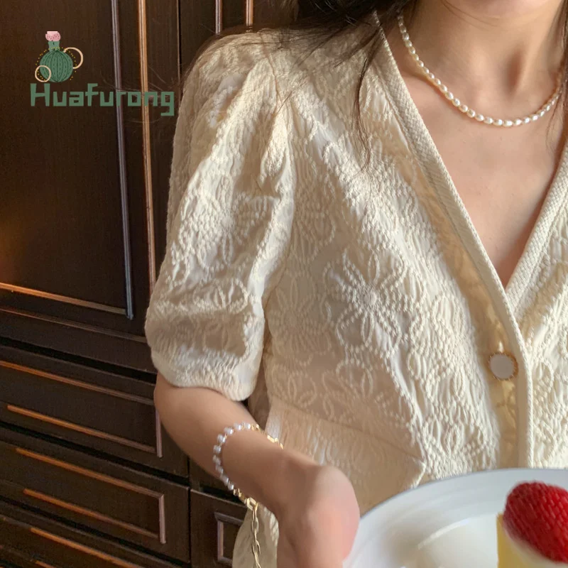 

2021 Early Autumn Chic Retro Jacket Women Sexy V-neck Border Contrast Color Jacket Flower Embroidery Short Coat Female