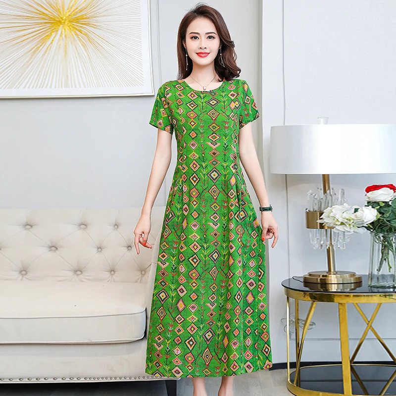Летнее платье повседневное с принтом винтажное о вырезом коротким рукавом
